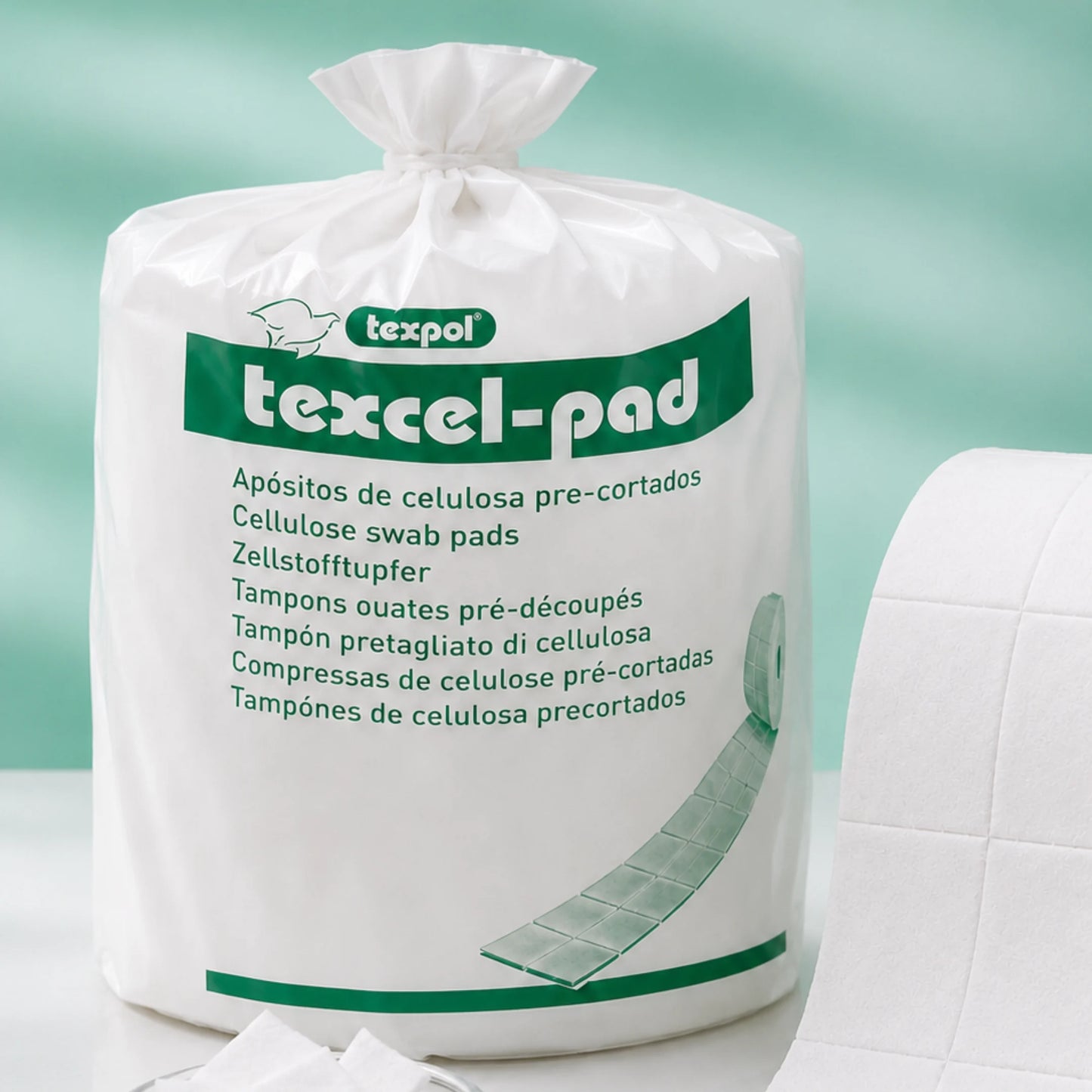 Bolsa de Cuadritos de Celulosa para Uñas Pack 1.000 con dos rollos de 500 unidades precortadas