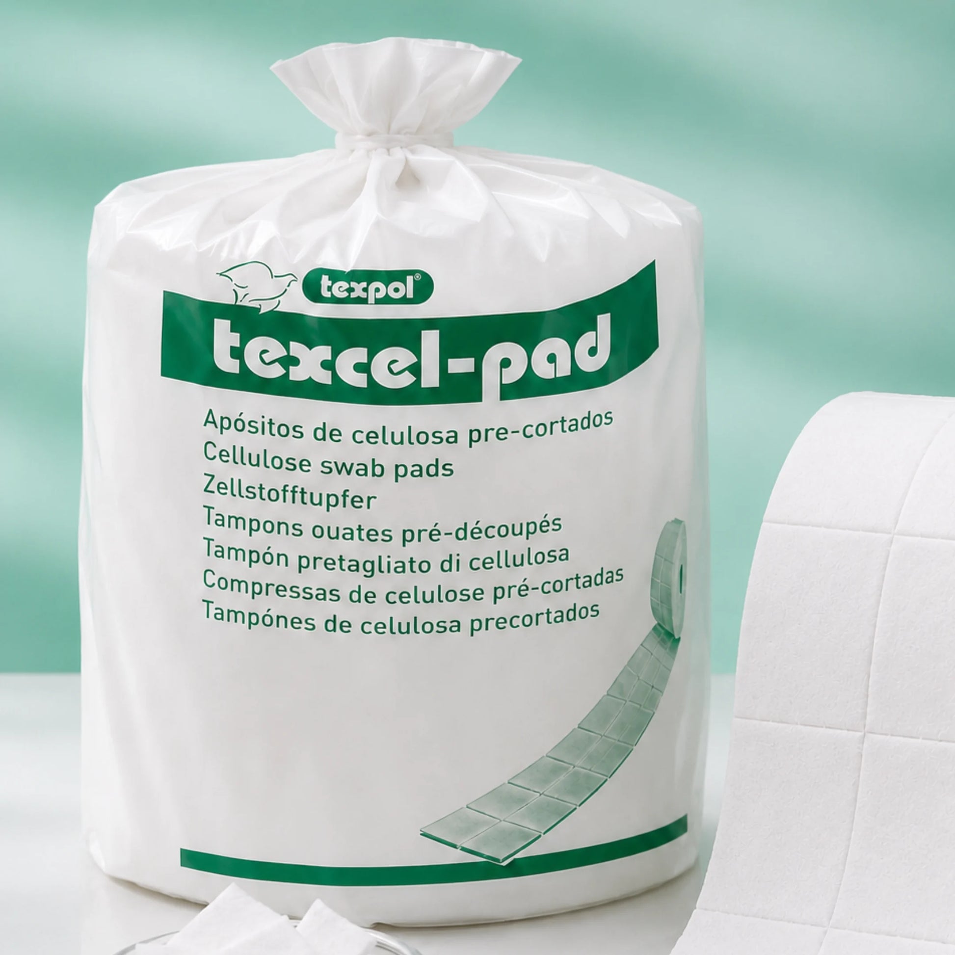 Bolsa de Cuadritos de Celulosa para Uñas Pack 1.000 con dos rollos de 500 unidades precortadas
