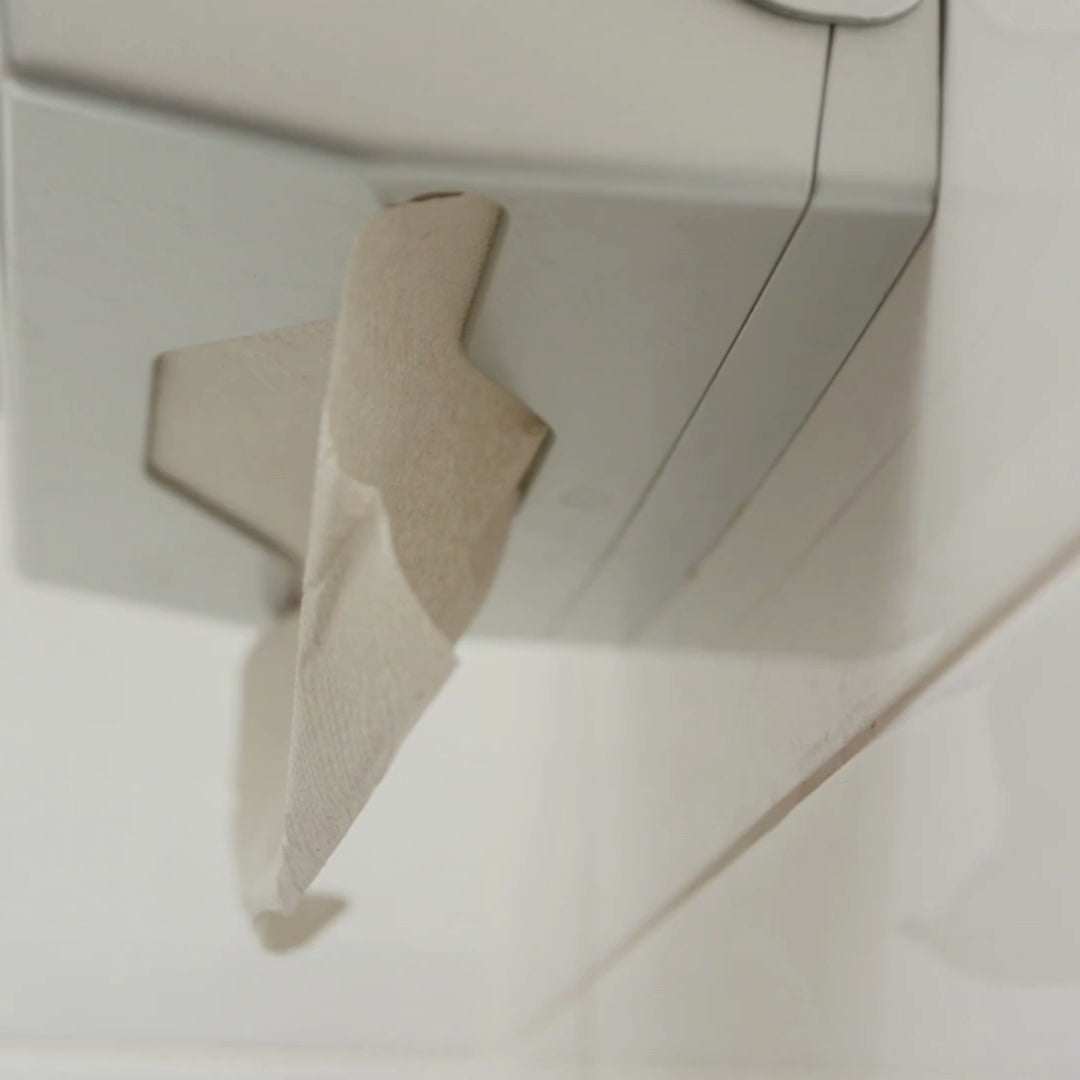 Vídeo demostrativo del uso de toallas de papel Zig Zag en dispensador Z en Gran Canaria para baños y clínicas.
