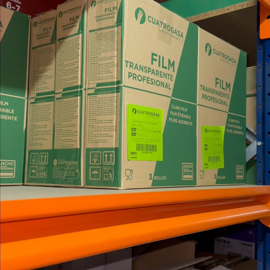 Vídeo del Film Transparente Profesional de 30 cm x 250 m en Gran Canaria, mostrando una caja abierta, varias cajas almacenadas y el rollo al detalle.