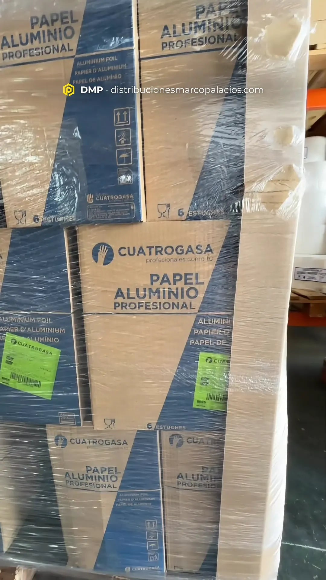 Vídeo de un palé completo con numerosas cajas de Papel de Aluminio 1,2KG Profesional 13 Micras, mostrando el stock disponible para distribución a empresas y particulares en Gran Canaria.