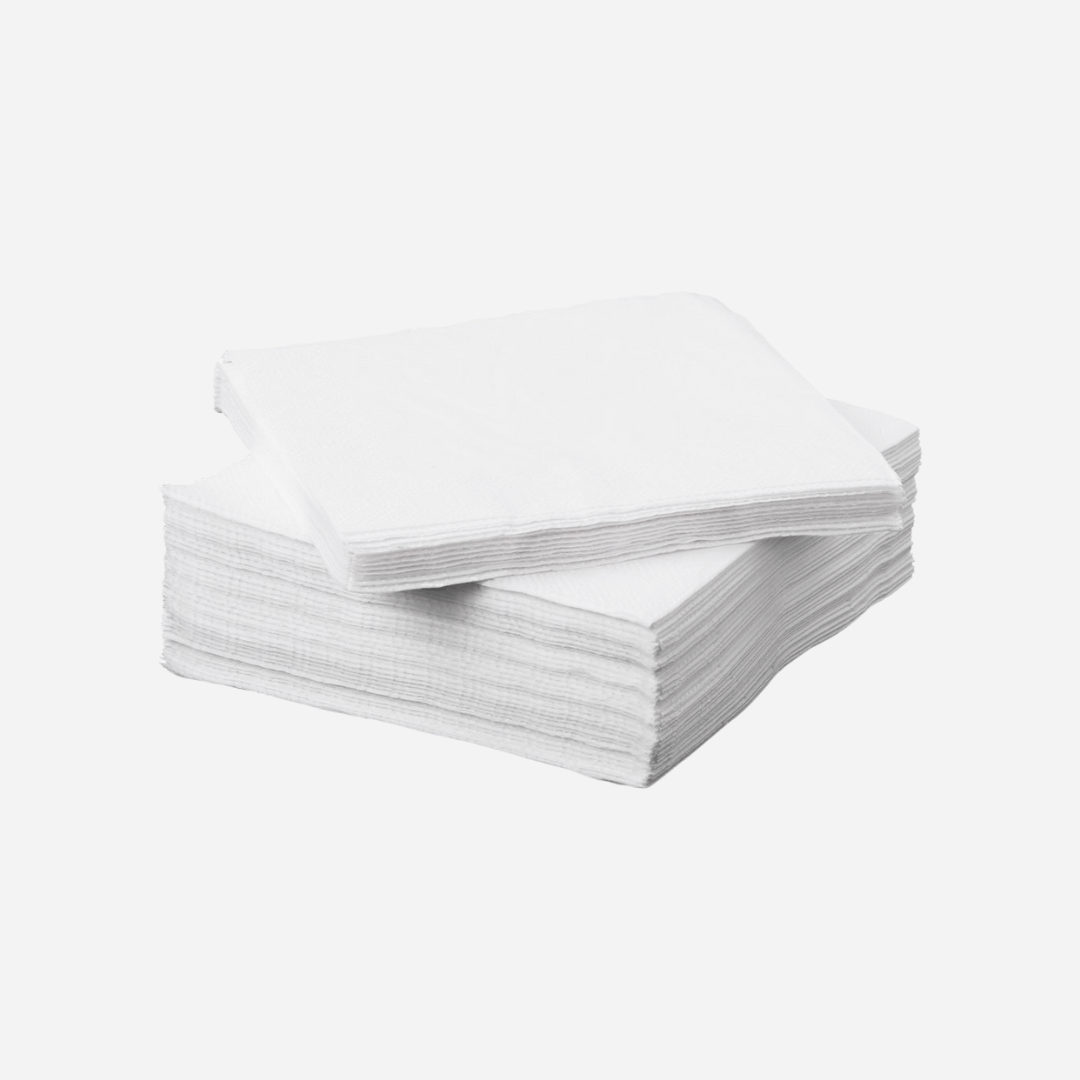 Vista general de servilletas de papel 40x40 blancas, 2 capas en celulosa virgen, ideales para hostelería en Gran Canaria.